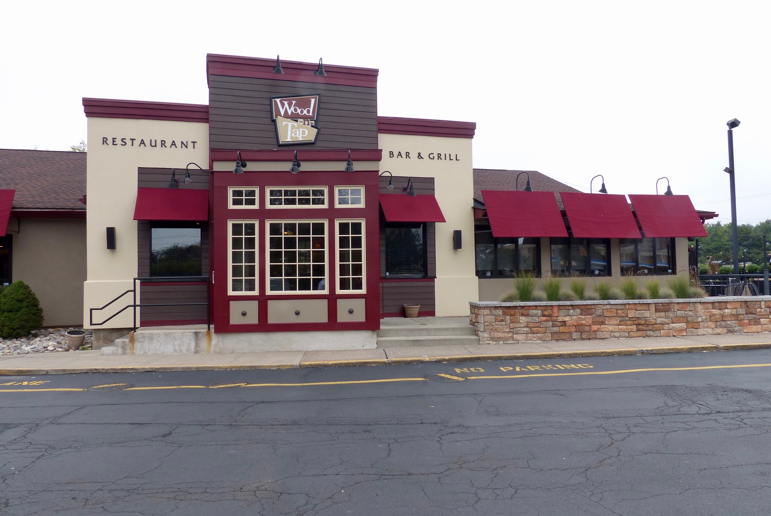 Wood-n-Tap, Rocky Hill
